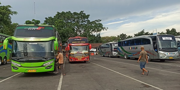 Pedagang di Terminal Cicaheum Kota Bandung Minta BRT Dikaji Ulang